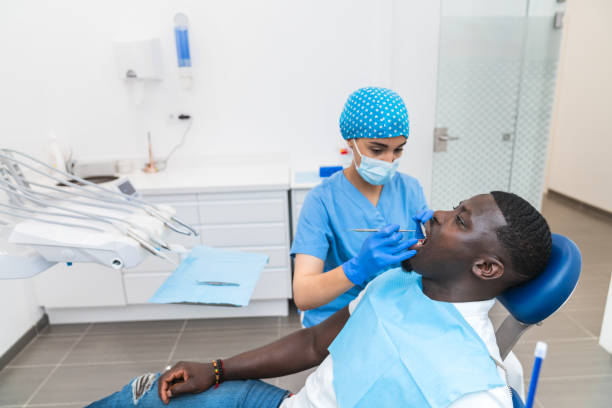 Best Emergency Dental Care for Broken or Chipped Teeth in Baxter Estates, NY